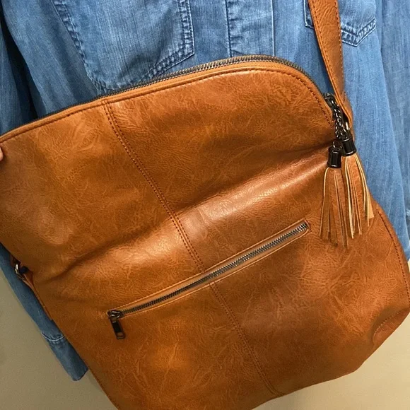 Sam and Hadley Studded & Tassel Womens Cognac Faux Leather CrossbodyBag EUC